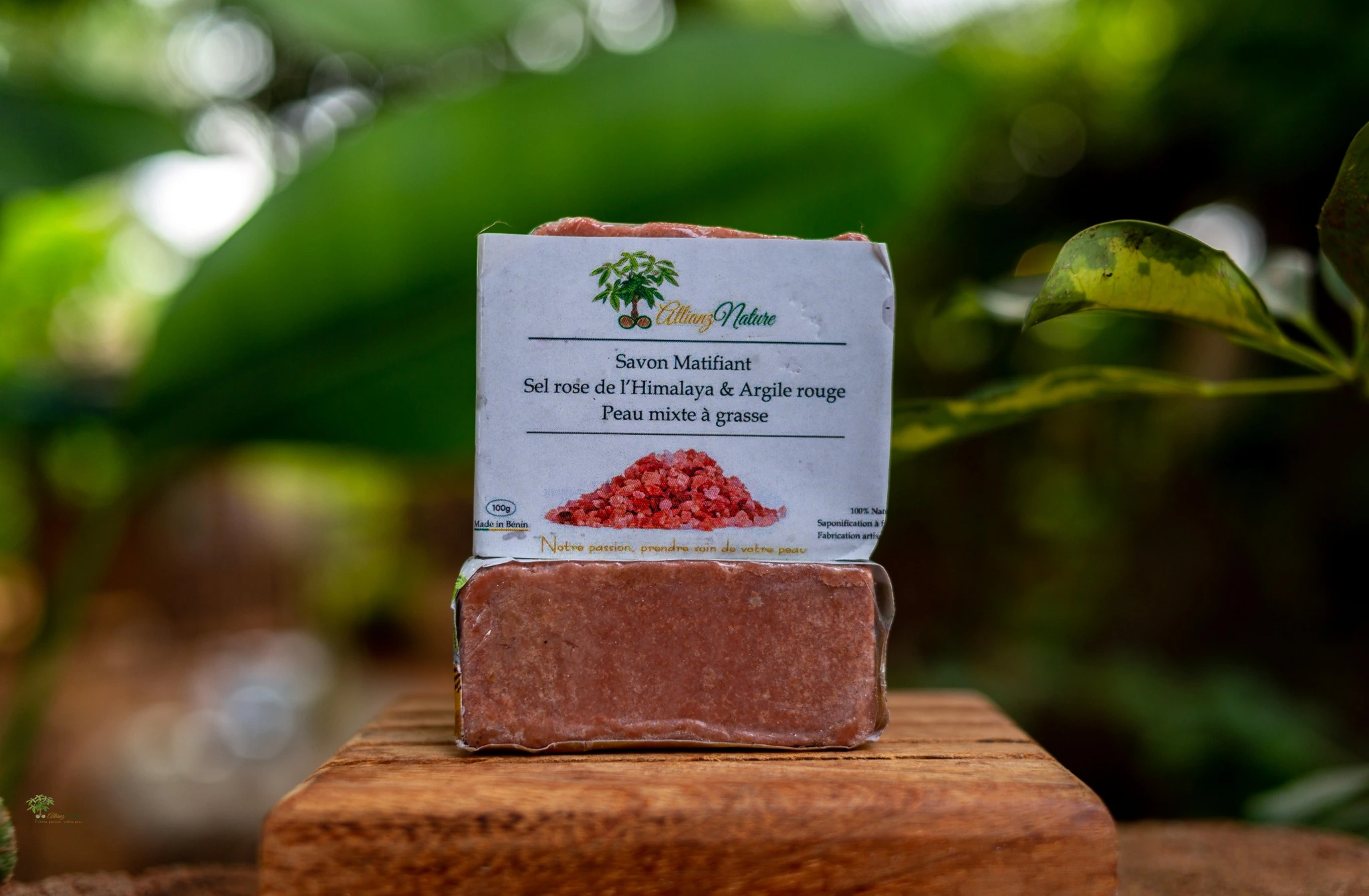 Savon matifiant sel rose de l'himalaya argile rouge